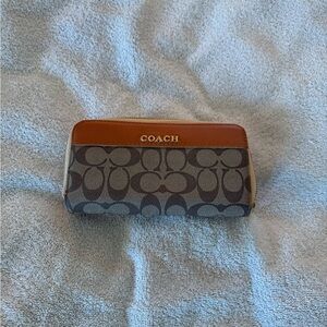 Coach Tan and Gray Signature Wallet